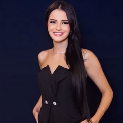 Júlia muniz ferreira  